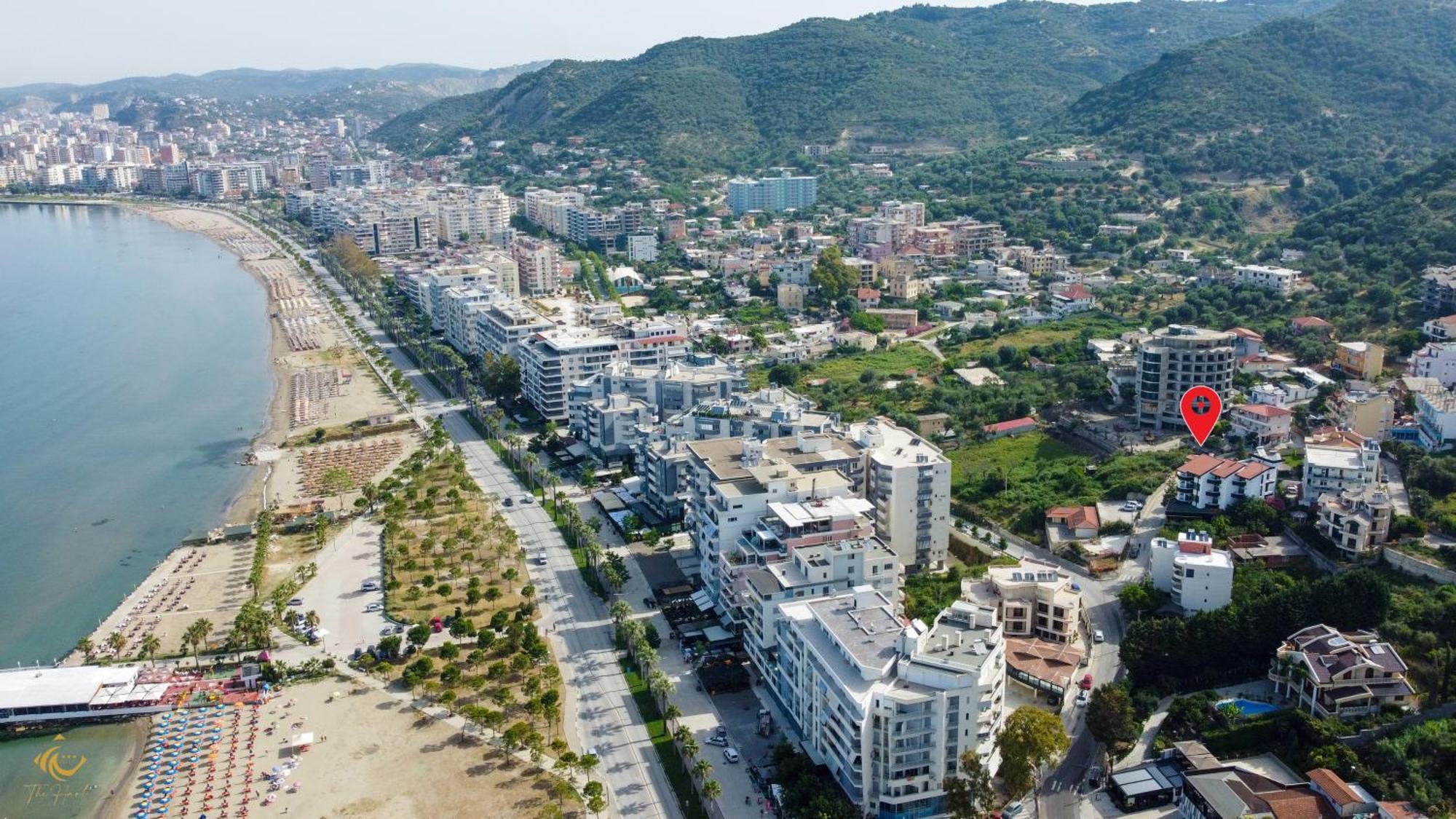 ホテル The Hart Vlorë エクステリア 写真